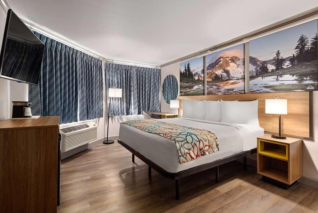 Days Inn By Wyndham Lakewood South Tacoma Room photo